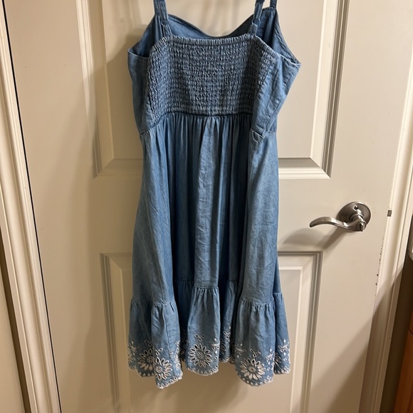 Old Navy denim sun dress - Picture 3 of 4